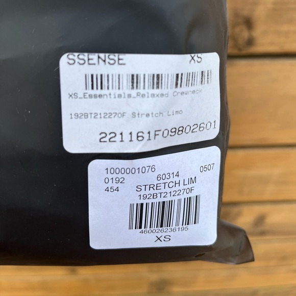 NWT Essentials Fear of God crew neck relaxed fit sweatshirt, Black, XS - Picture 11 of 11